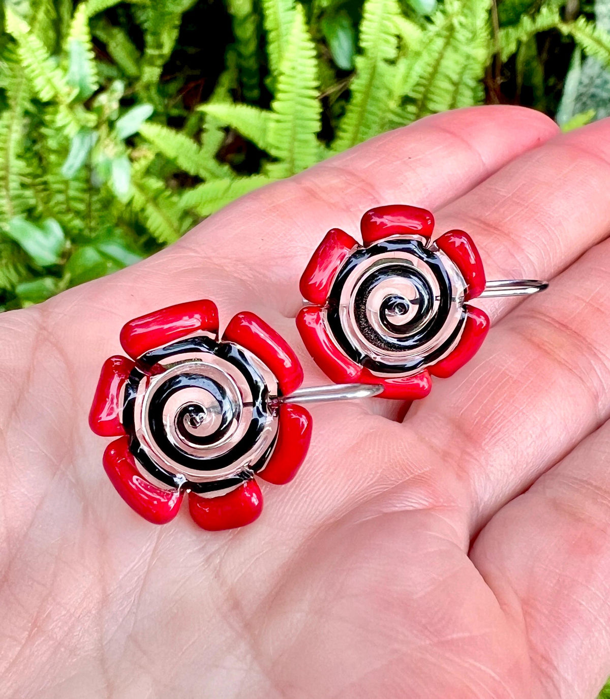 Red and Black Glass Disc Earrings